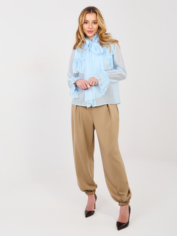 Jasnoniebieska  elegancka koszula z żabotem