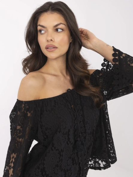 Czarna koronkowa bluzka hiszpanka od kompletu