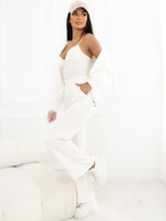 Ecru basic set with decorative pockets on the back.