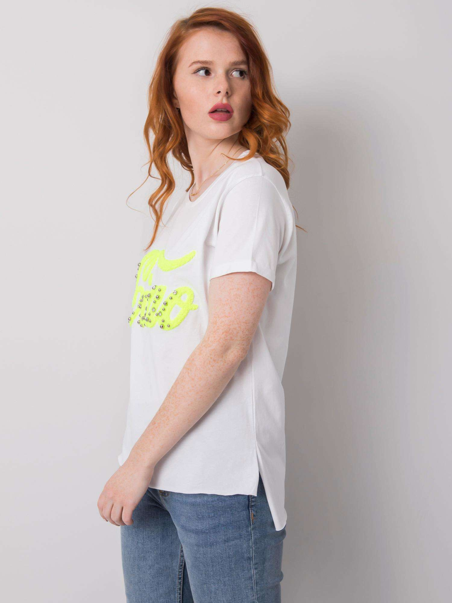 Biały t-shirt z aplikacją Erin