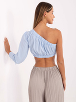 Jasnoniebieska krótka bluzka na jedno ramię RUE PARIS 