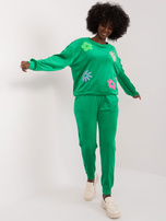 Großhandel Grünes zweiteiliges Damen-Set aus Velours.