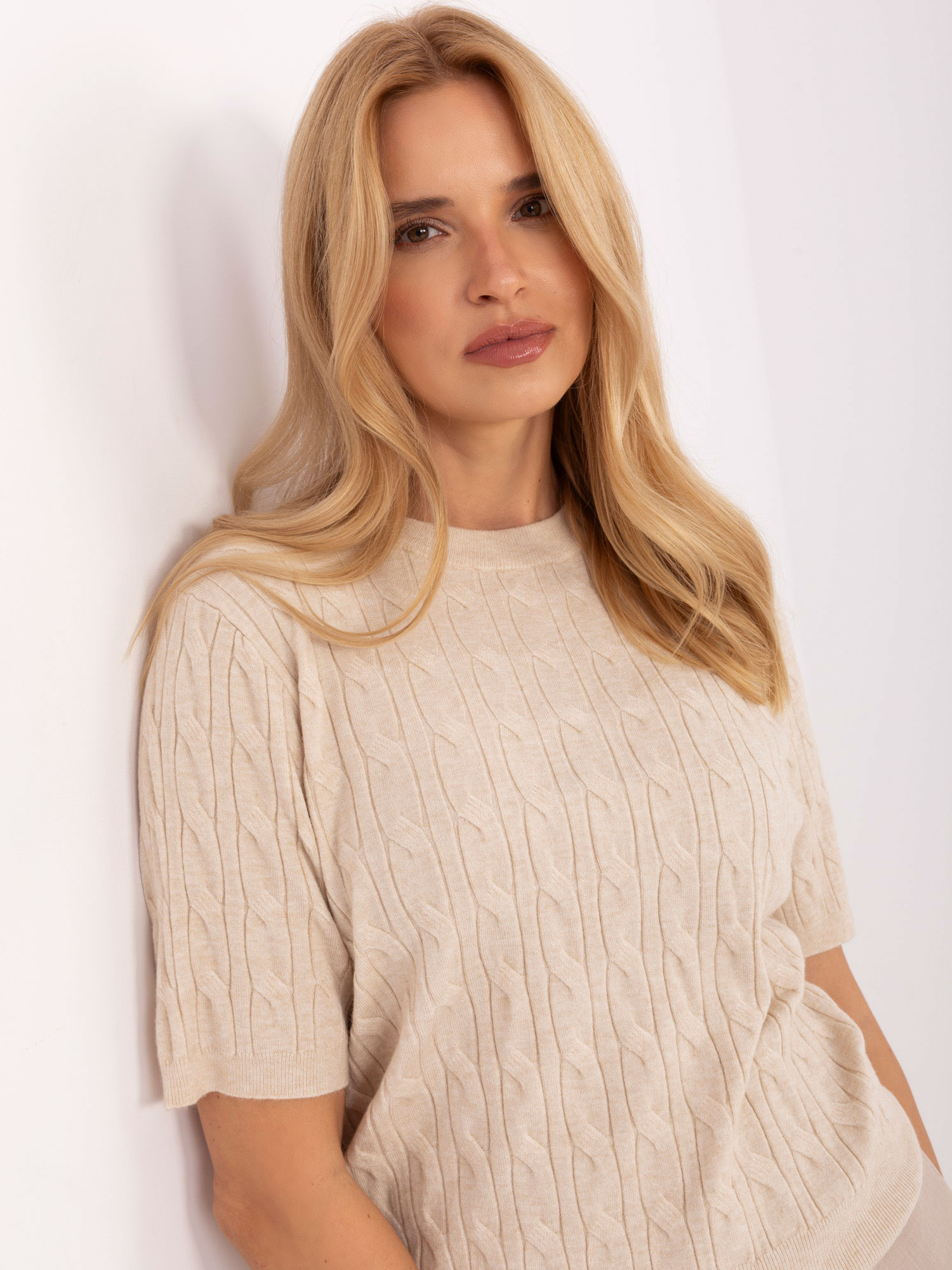 Sweter jasny beżowy