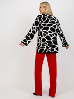 Online wholesale Black and white patterned oversized sweater.