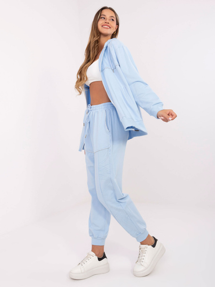 Jasnoniebieski komplet z rozpinaną bluzą