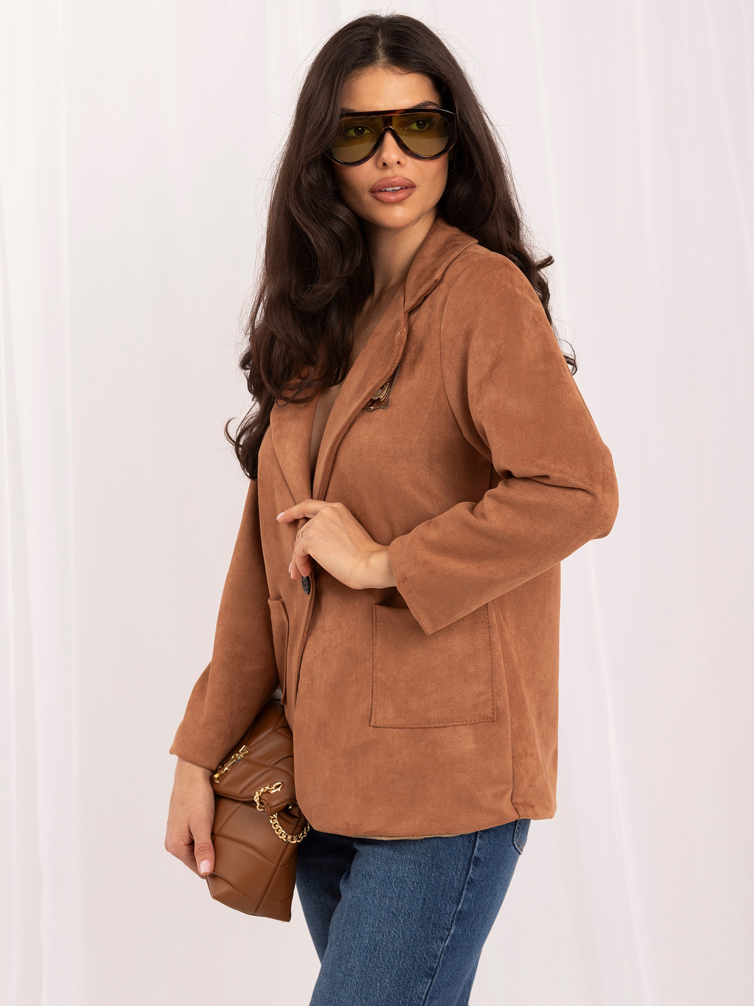 Camel women's blazer with a suede effect.