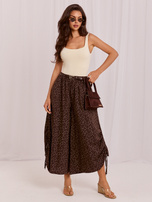 Chocolate women's 7/8 pants with cuffs.