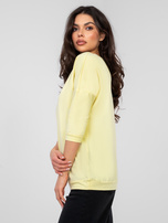 Pastelowa żółta bluzka basic z dekoltem V  RUE PARIS 