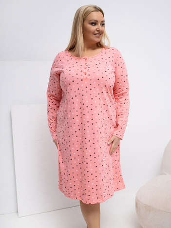 Brzoskwiniowa nocna koszula plus size z guzikami przy dekolcie
