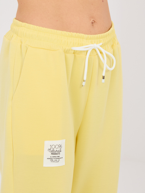 Żółty komplet ze zwężanymi nogawkami RUE PARIS