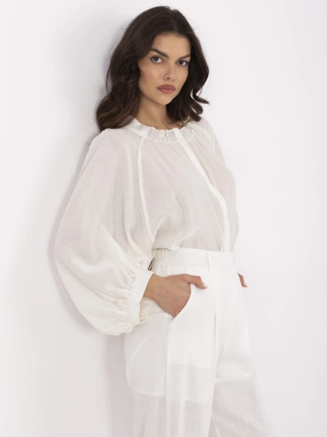 Ecru rozpinana koszula z bufiastymi rękawami