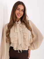 Jasnobeżowa elegancka koszula z plisowaniem