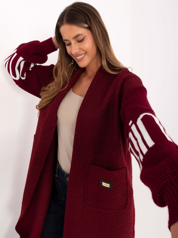 Bordowy damski kardigan z napisami na rękawach