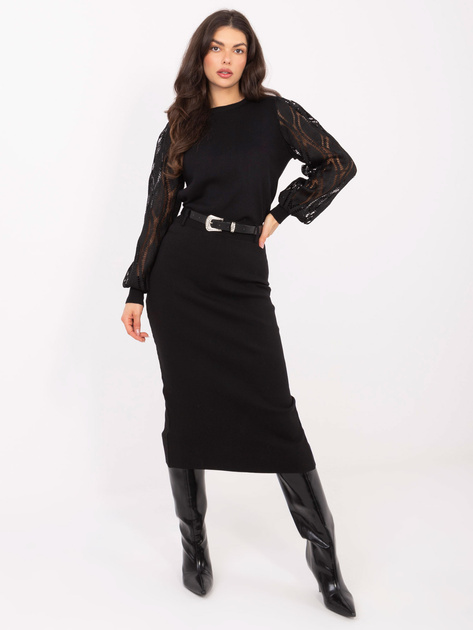 Czarna dzianinowa spódnica z rozcięciem