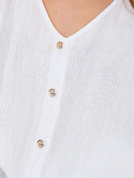 Biała damska bluzka z marszczonego materiału