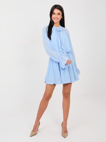 Jasnoniebieska koktajlowa sukienka z falbanami  RUE PARIS 