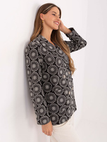 Czarna ażurowa marynarka z kieszeniami