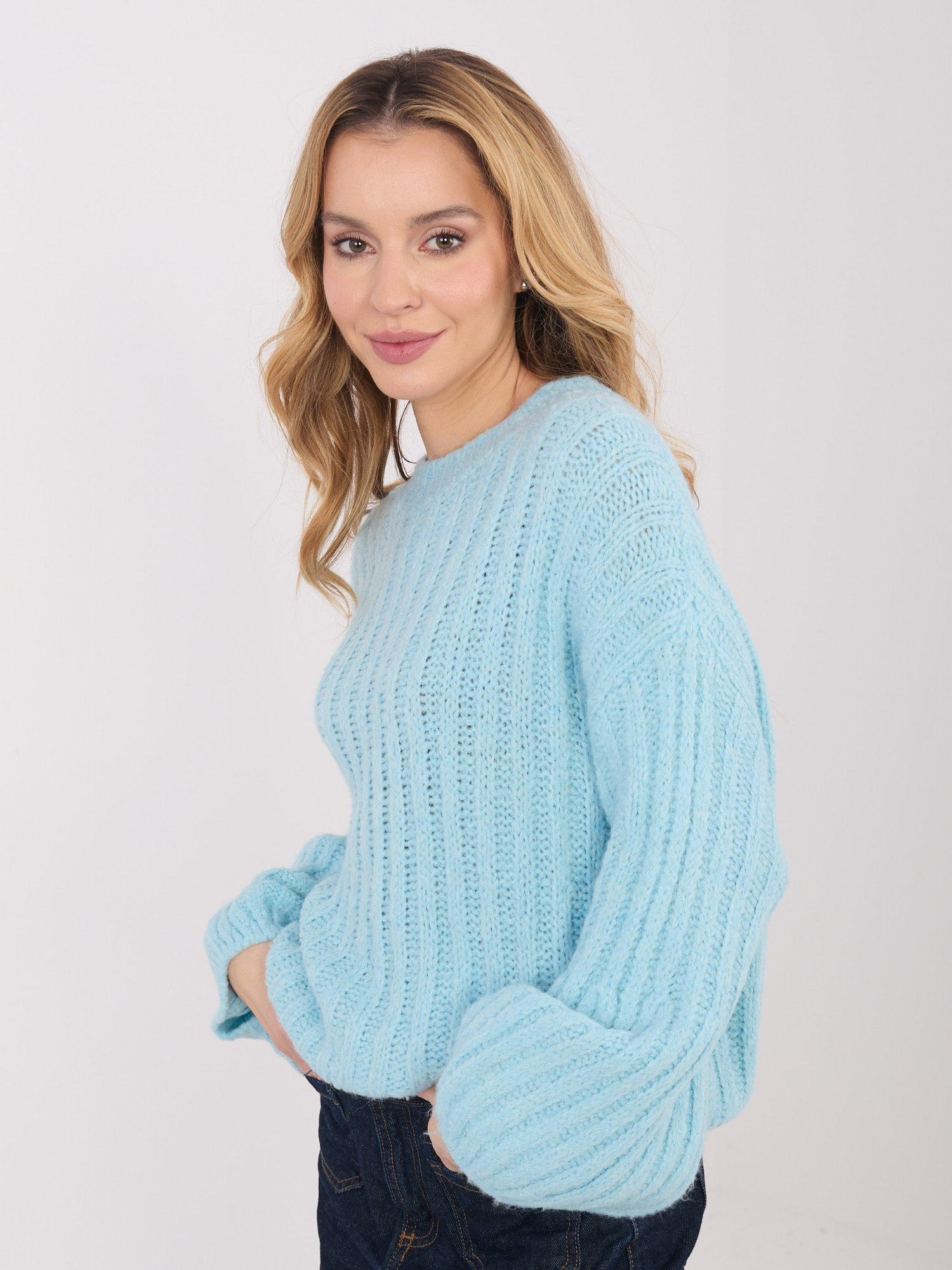 Sweter jasny niebieski