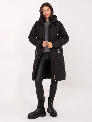 Czarna pikowana kurtka na zimę