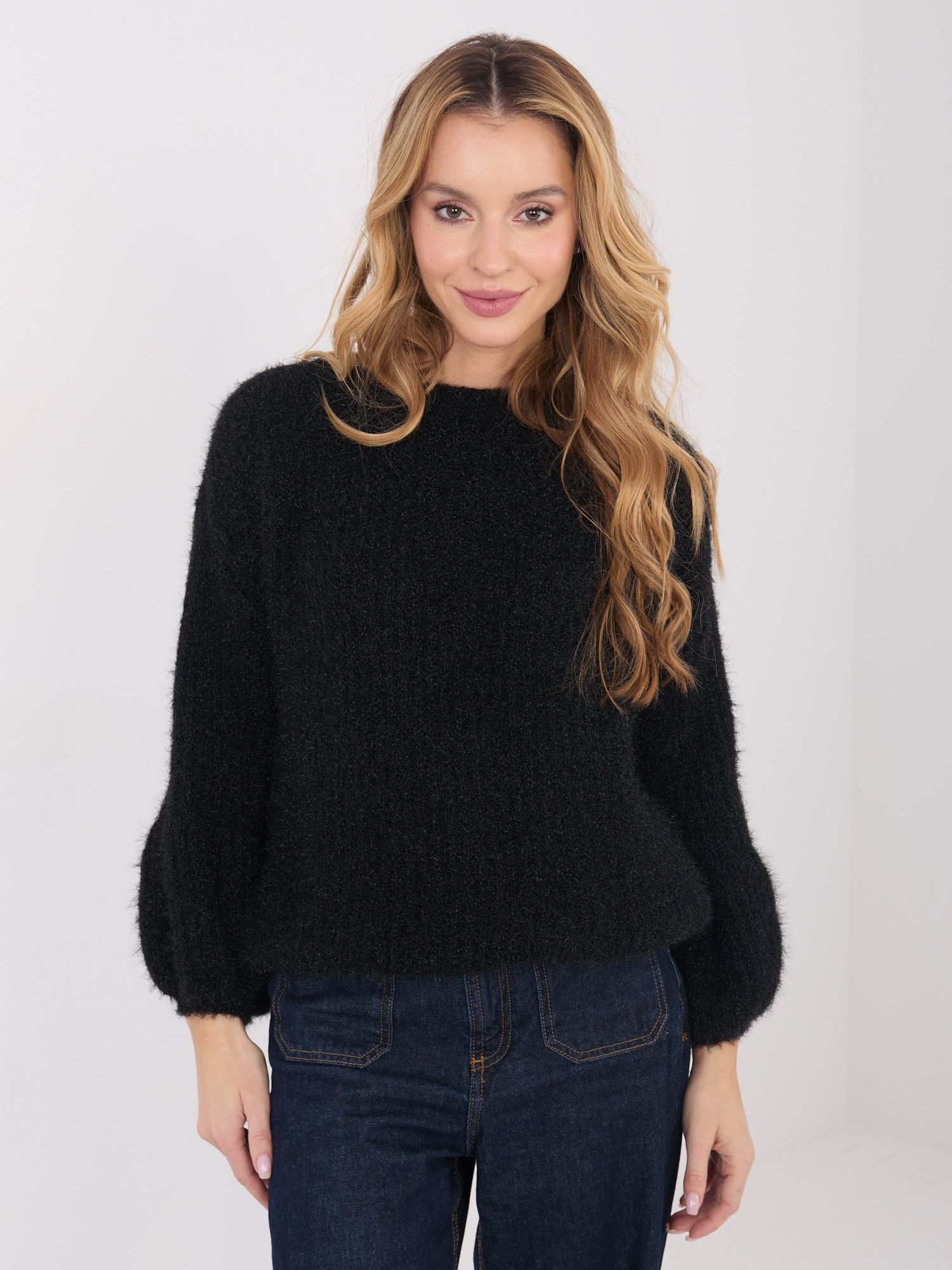 Sweter czarny