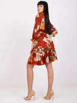 Jasnobrązowa sukienka z paskiem Pensacola