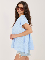 Jasnoniebieska luźna bluzka w kratkę