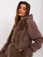 Hurtownia Brązowa futrzana kamizelka z kieszeniami