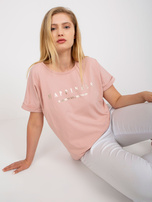 Brudnoróżowy bawełniany t-shirt plus size z nadrukiem