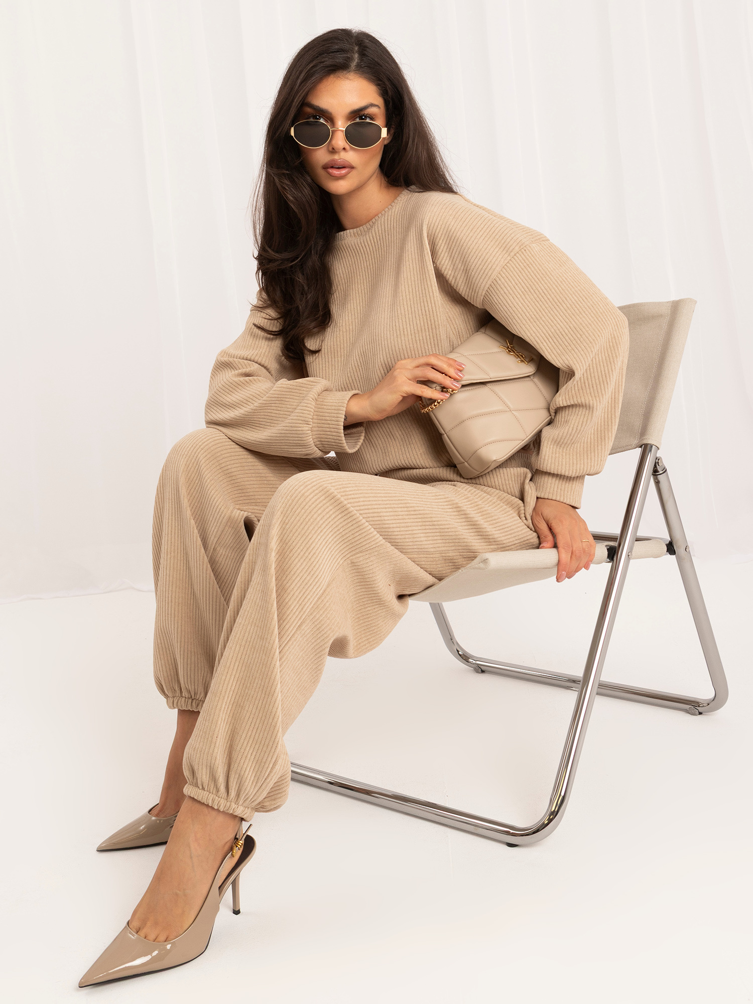 Beige corduroy set with cuffs.