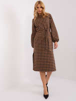 Hurt camel-black knitted dress with a belt.
