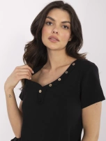 Czarna prążkowana bluzka z ozdobnymi guzikami