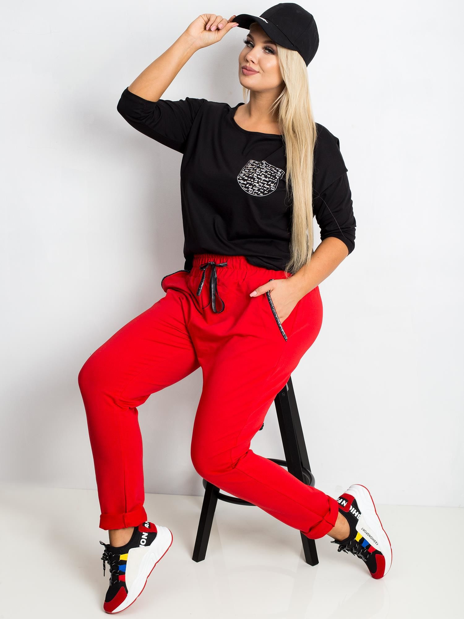 Červené kalhoty plus size Savage.