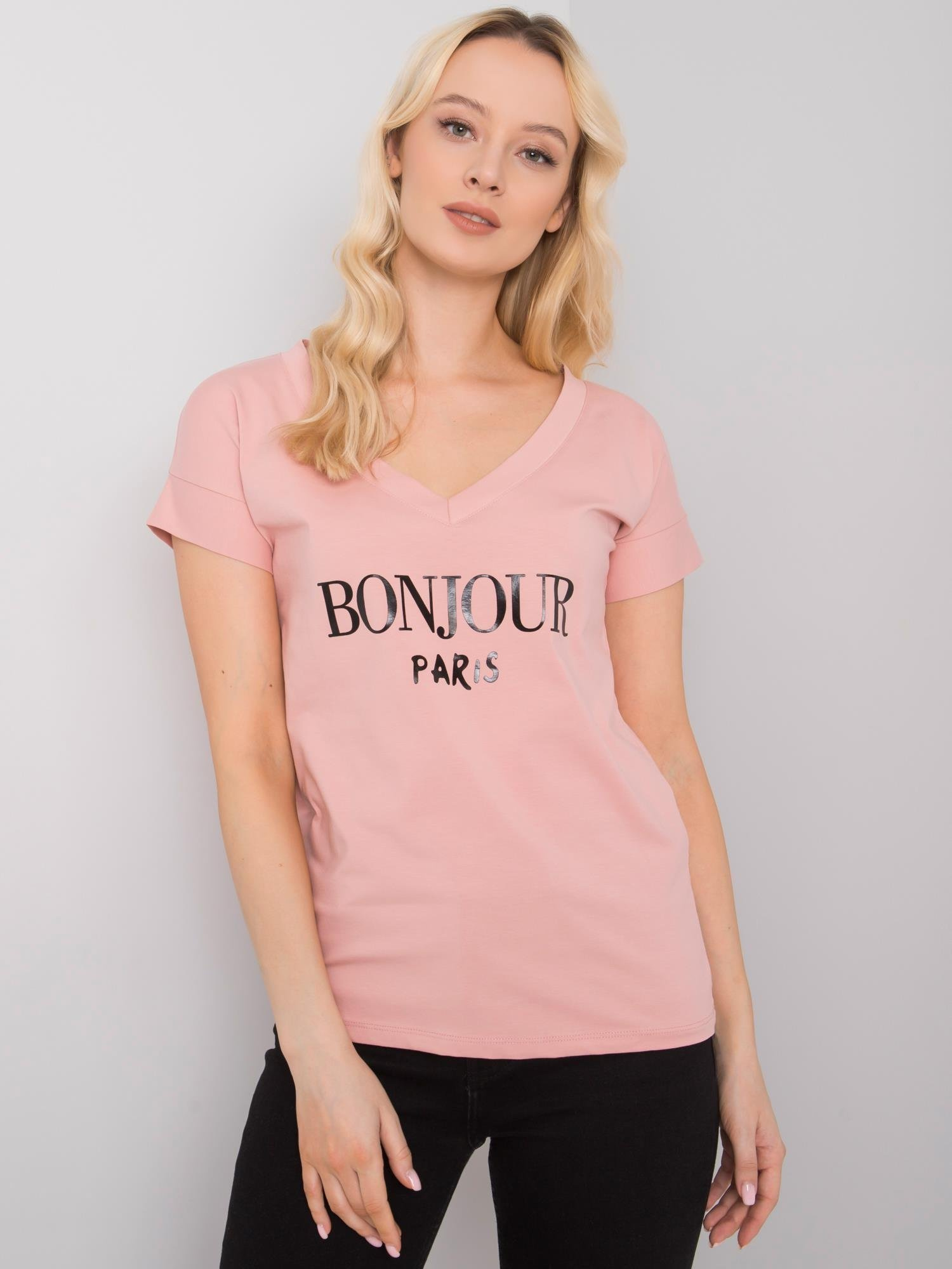 Light pink t-shirt with Emille inscription