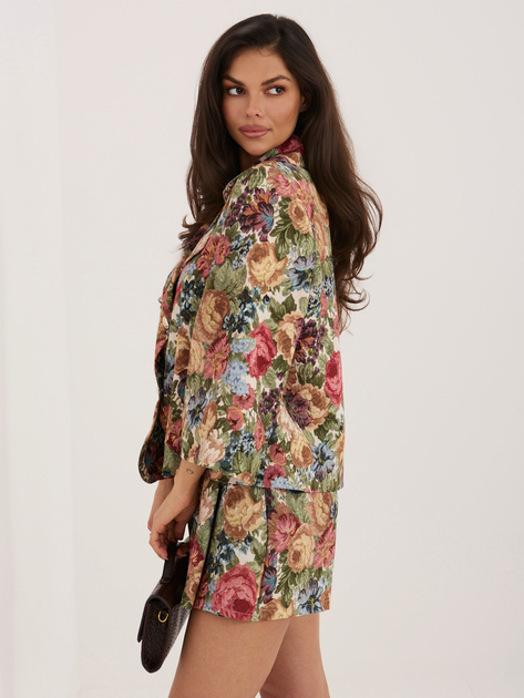 Zielona krótka marynarka od garnituru