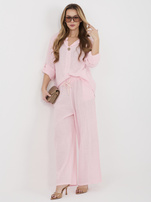 Jasnoróżowa letnia bluzka z długim rękawem