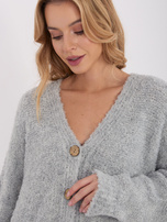 Szary sweter boucle z domieszką wełny