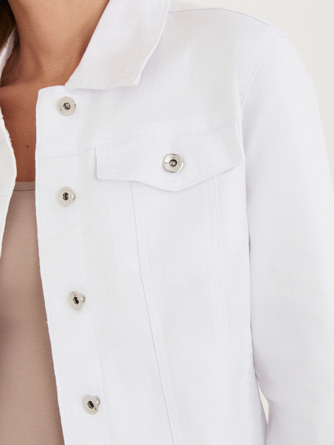Biała jeansowa kurtka o dopasowanym kroju