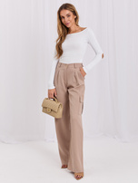 Weiße Basic-Bluse mit Streifen und Ausschnitten an den Ellenbogen RUE PARIS.