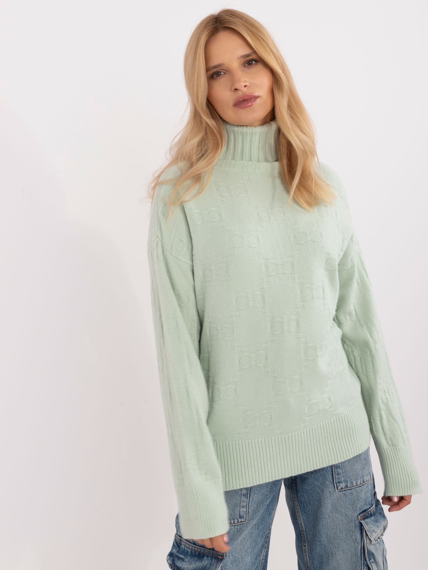 Sweter pistacjowy