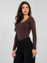 Czekoladowa bluzka basic z podszewką na biuście RUE PARIS 