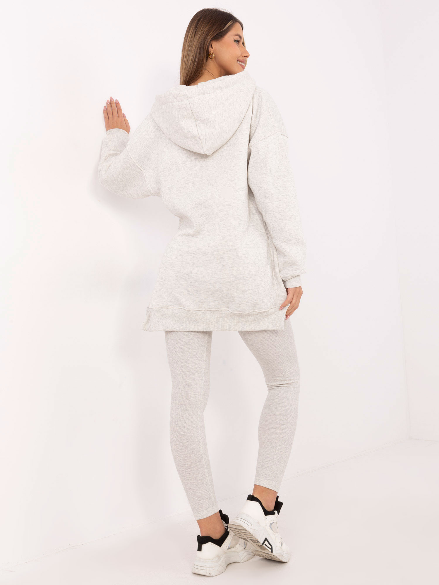 Hurt light gray melange set with a kangaroo hoodie.