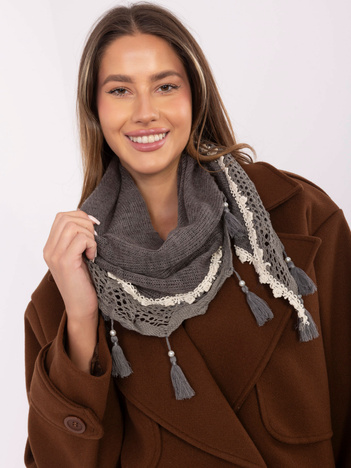 Ciemnoszara trójkątna chusta z perełkami