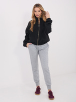 Černá rozepínací mikina basic v oversize střihu.