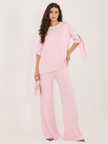 Jasnoróżowy dwuczęściowy komplet z bluzką oversize