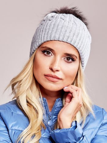 Grey hat with ribbing and fur pompom