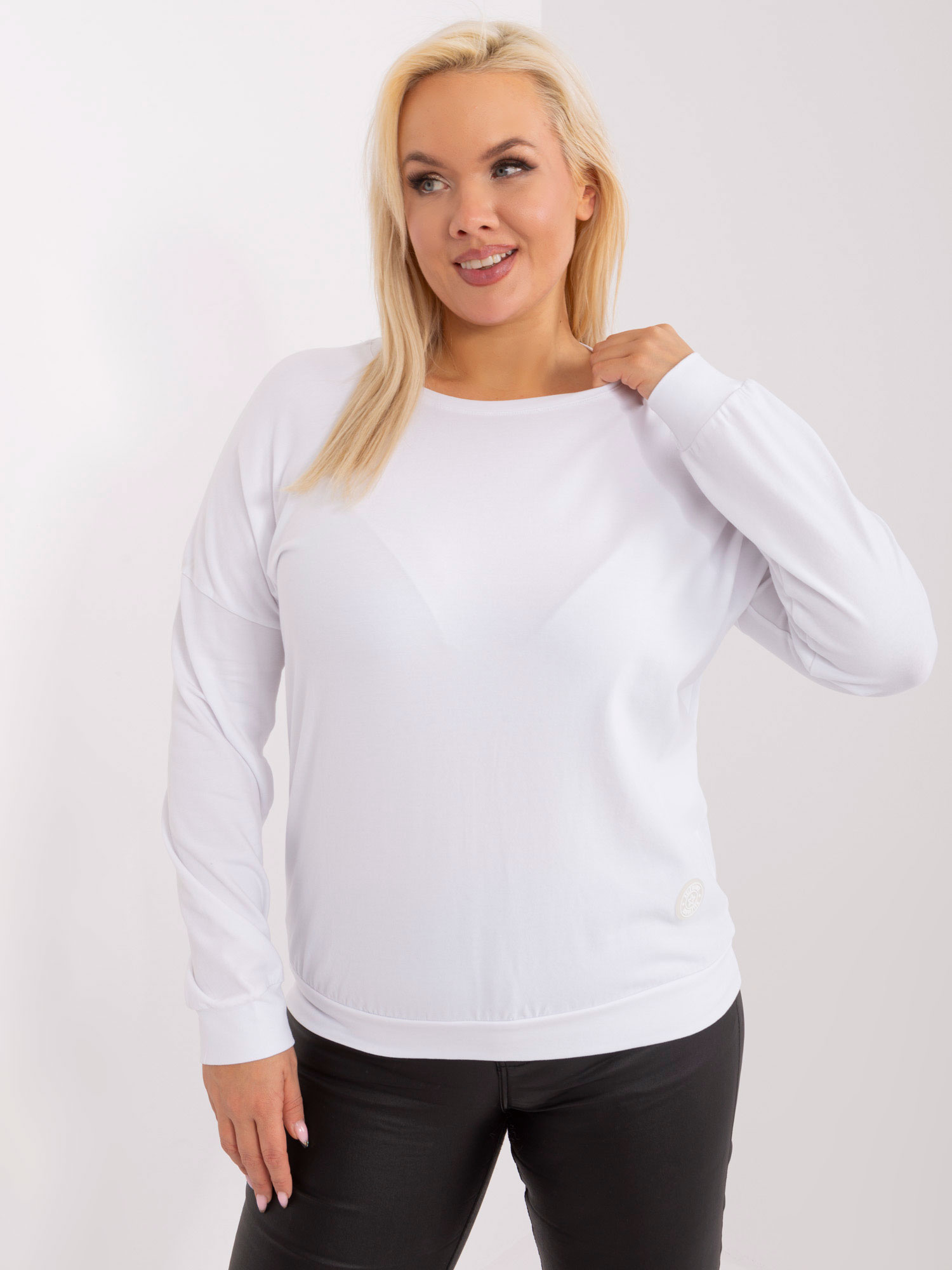 Hurt Biała bluzka plus size z okrągłym dekoltem
