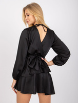 Czarna sukienka z falbaną Rimini