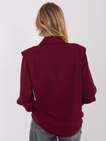 Bordowa damska koszula z poduszkami na ramionach