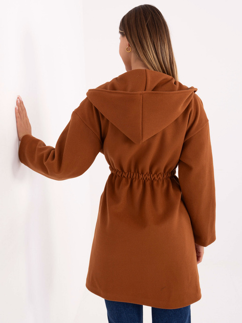 Jasnobrązowy płaszcz z zapięciem na guzik RUE PARIS