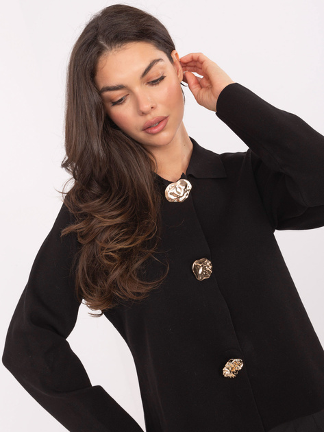 Czarny elegancki sweter z kołnierzykiem